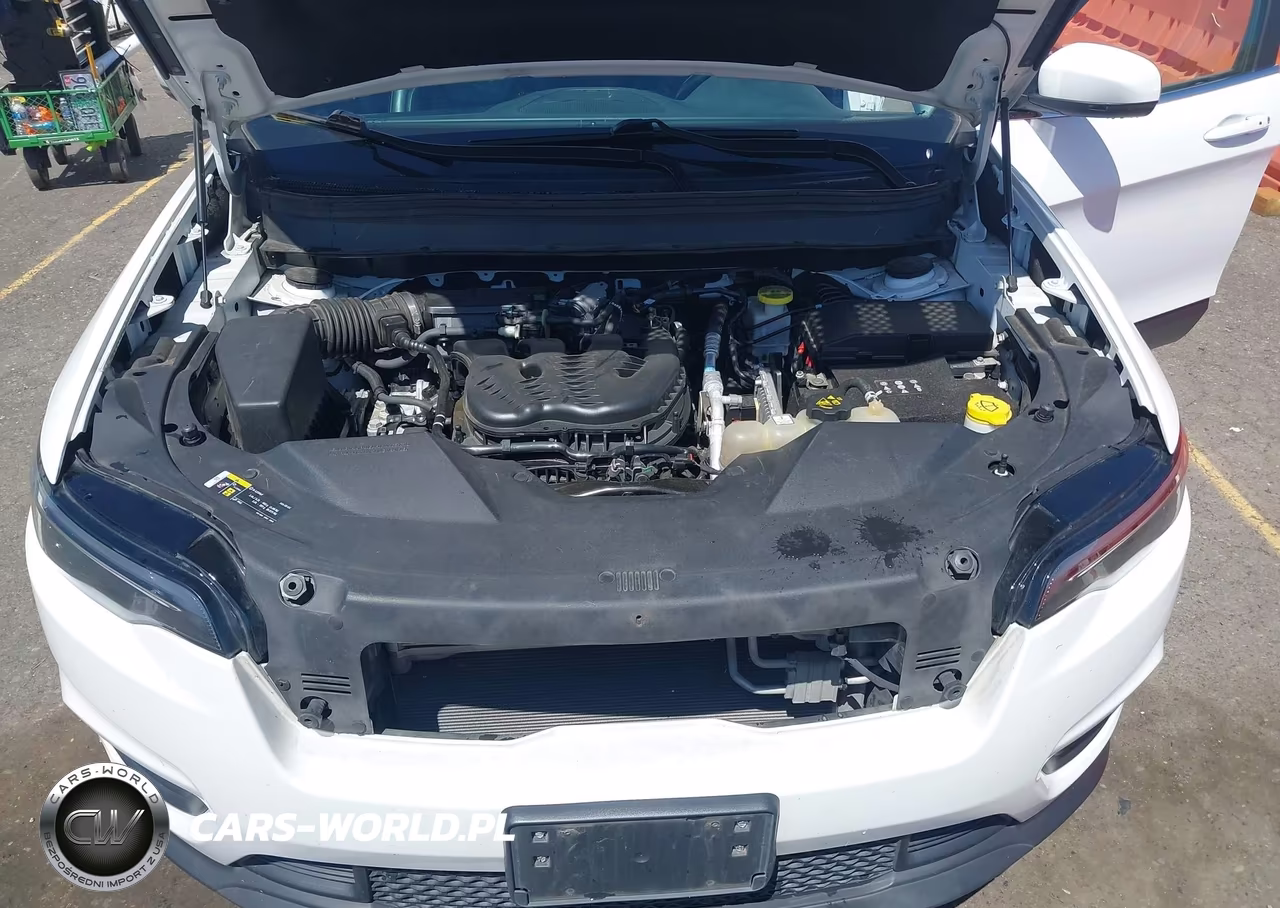 2021 Jeep Cherokee Latitude Lux 4X4 VIN:1C4PJMMX7MD133203 - 10