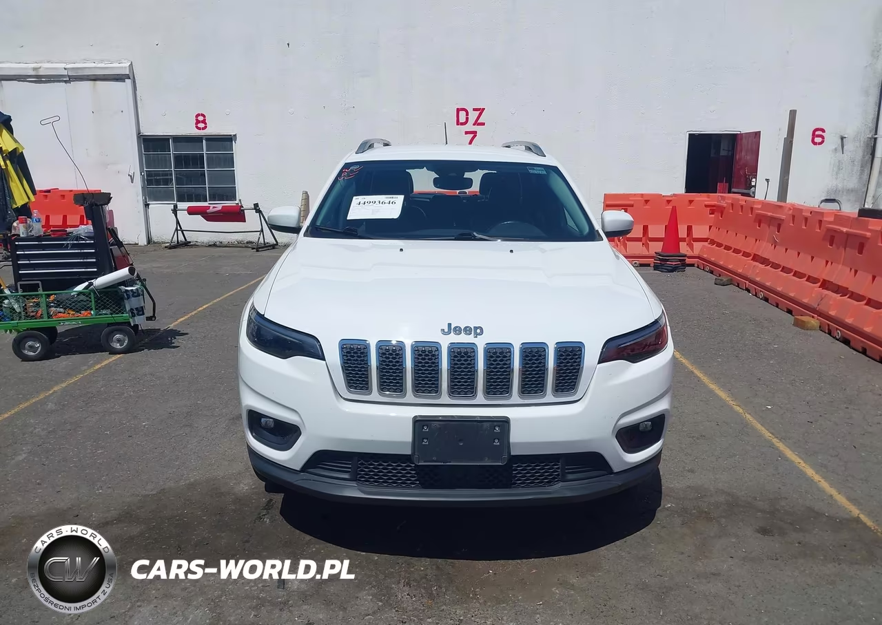 2021 Jeep Cherokee Latitude Lux 4X4 VIN:1C4PJMMX7MD133203 - 13