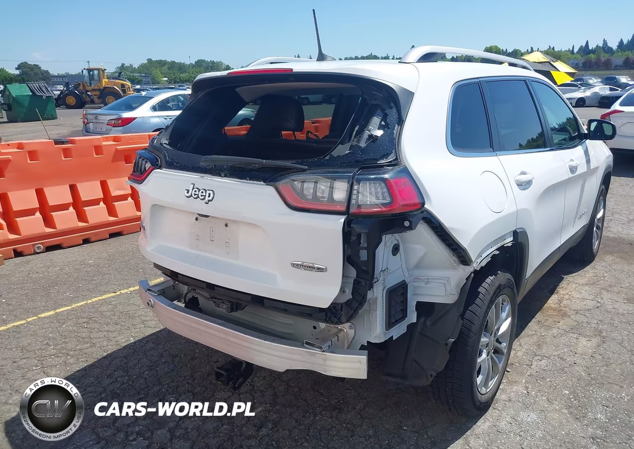 2021 Jeep Cherokee Latitude Lux 4X4 VIN:1C4PJMMX7MD133203 - 18
