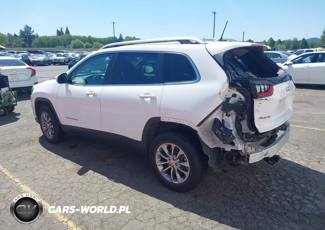2021 Jeep Cherokee Latitude Lux 4X4 VIN:1C4PJMMX7MD133203 - 3