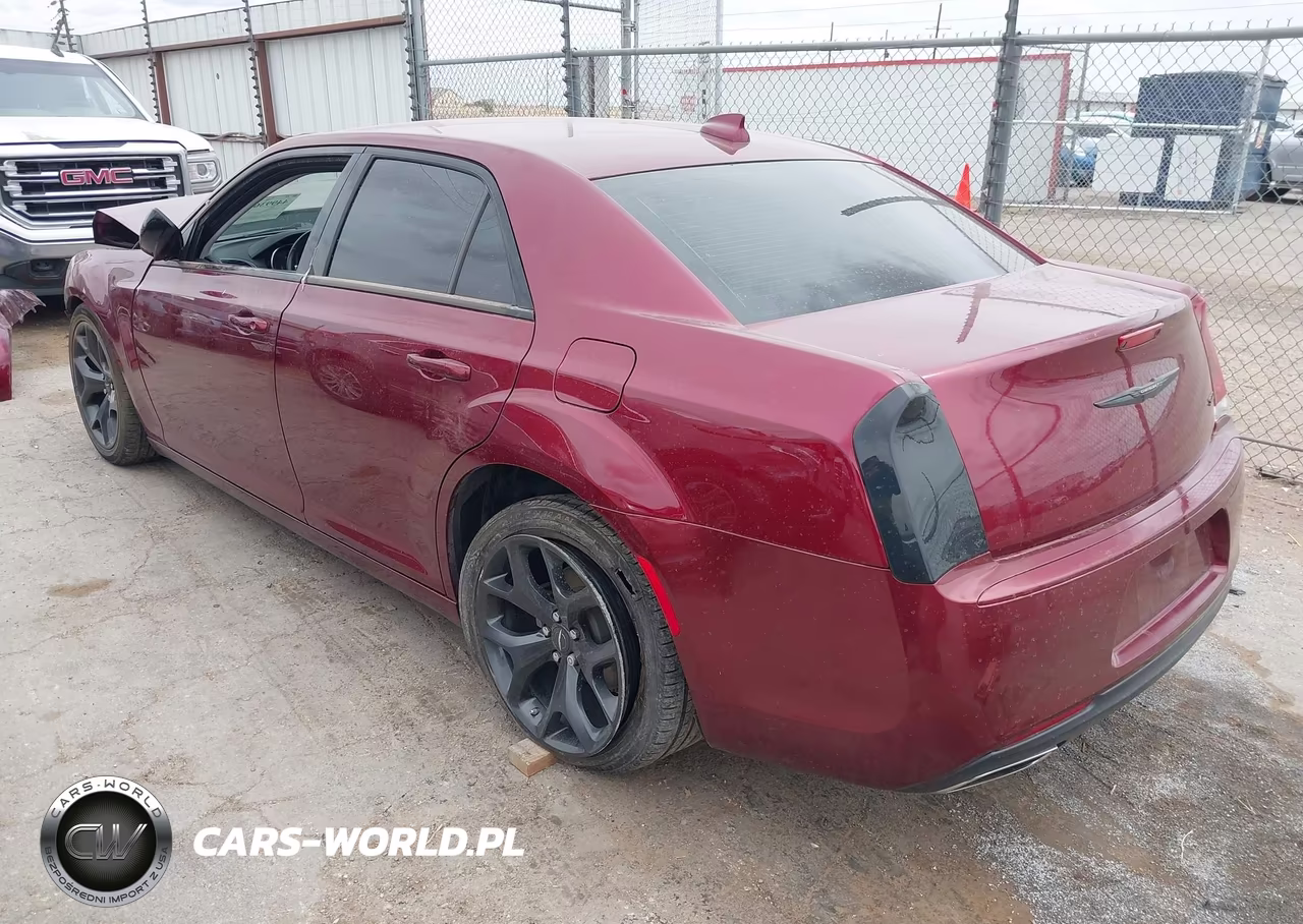 2023 Chrysler 300 Touring VIN:2C3CCAAG5PH590261 - 3