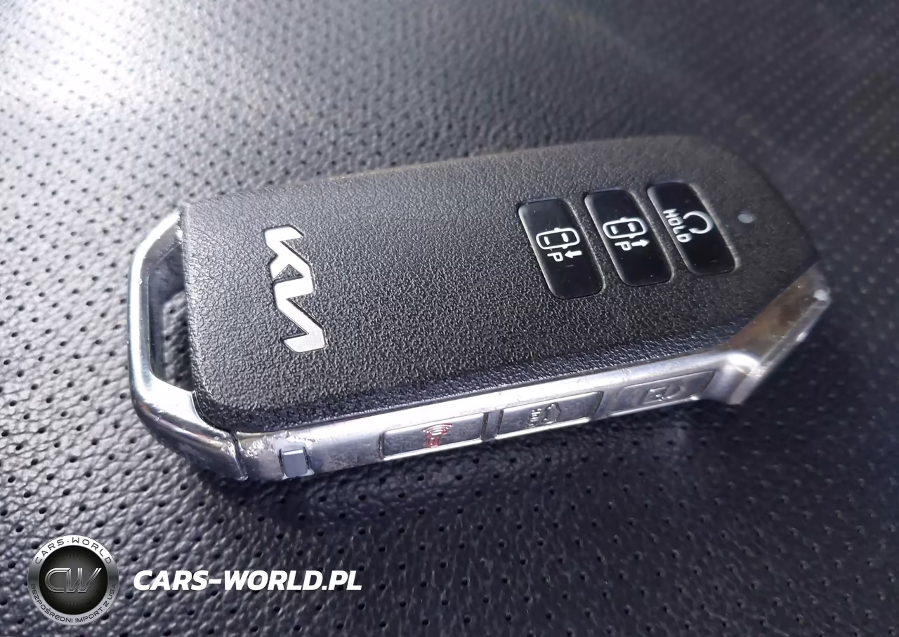 2025 Kia Sportage Plug-In Hybrid X-Line Prestige VIN:KNDPZDDH1S7235674 - 11