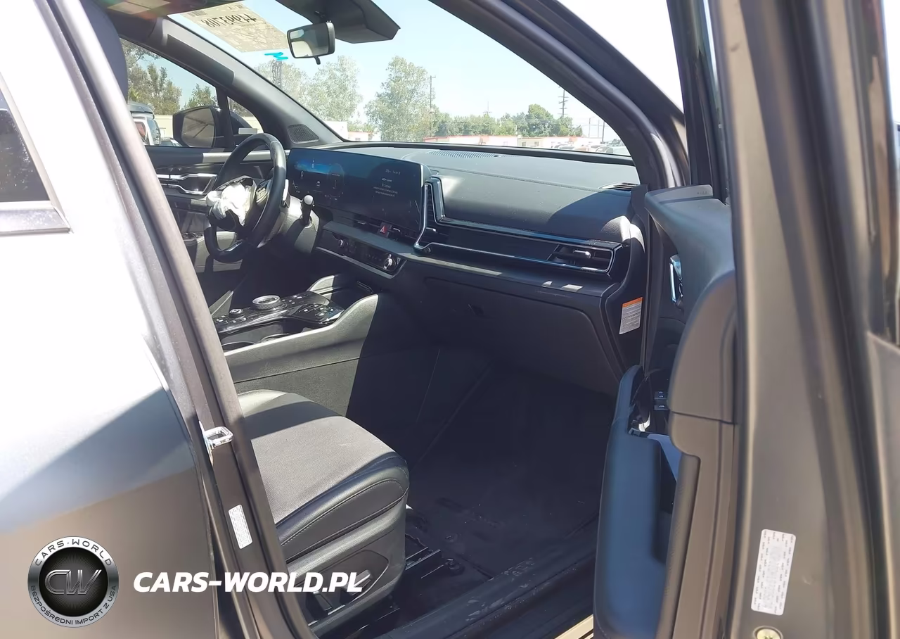 2025 Kia Sportage Plug-In Hybrid X-Line Prestige VIN:KNDPZDDH1S7235674 - 5