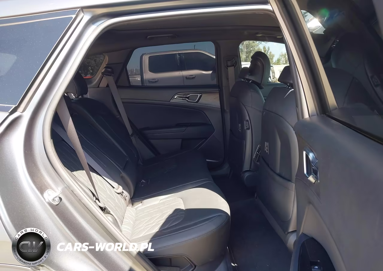 2025 Kia Sportage Plug-In Hybrid X-Line Prestige VIN:KNDPZDDH1S7235674 - 8
