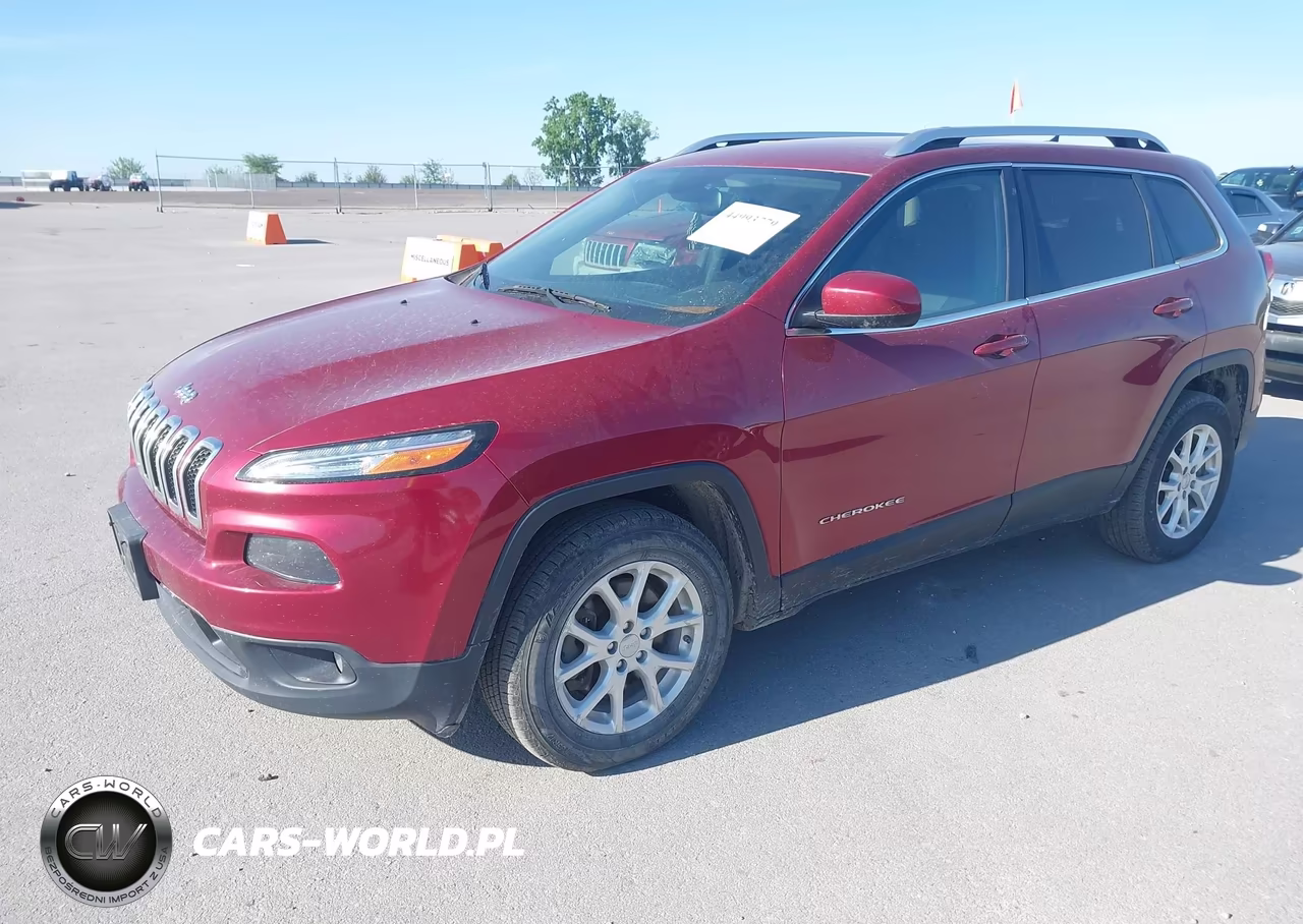 2015 Jeep Cherokee Latitude VIN:1C4PJMCS4FW649614 - 2