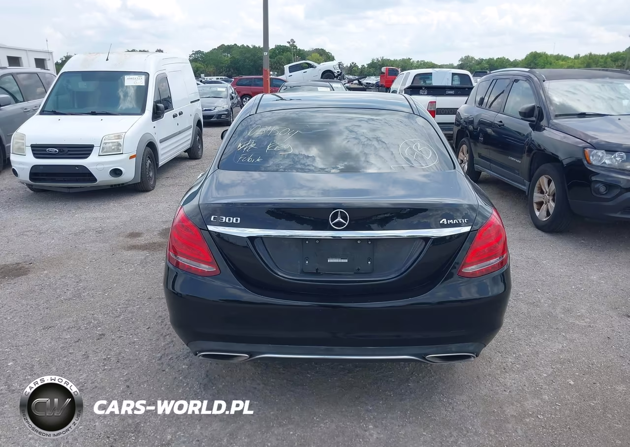 2015 Mercedes-Benz C 300 4Matic VIN:55SWF4KBXFU034504 - 16