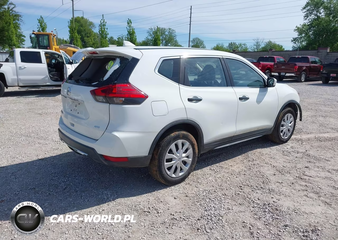 2017 Nissan Rogue S VIN:KNMAT2MV7HP549291 - 4
