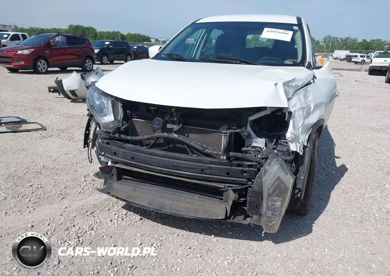 2017 Nissan Rogue S VIN:KNMAT2MV7HP549291 - 6