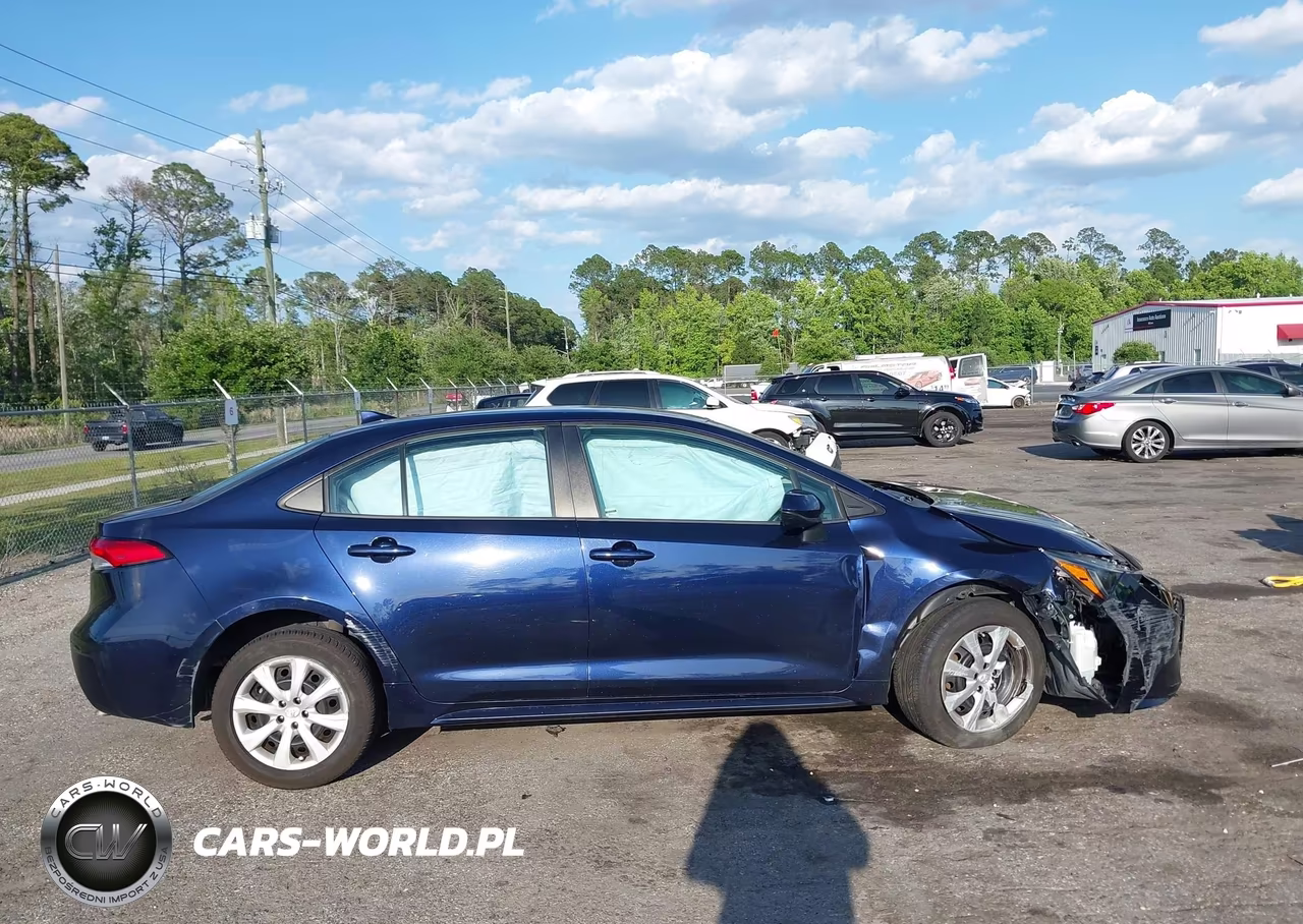 2020 Toyota Corolla Le VIN:5YFEPRAE0LP031341 - 13
