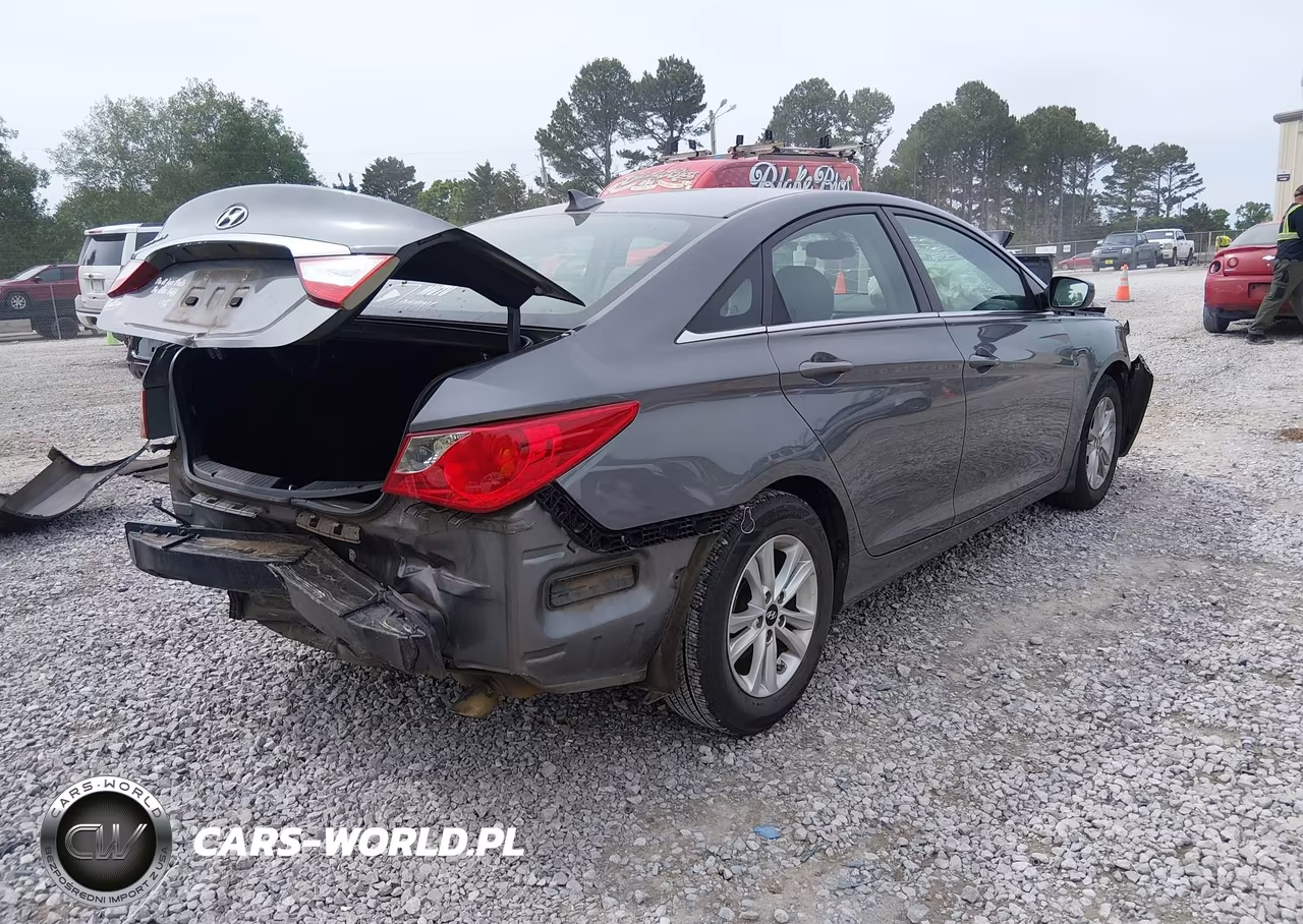 2012 Hyundai Sonata Gls VIN:5NPEB4AC9CH373917 - 4