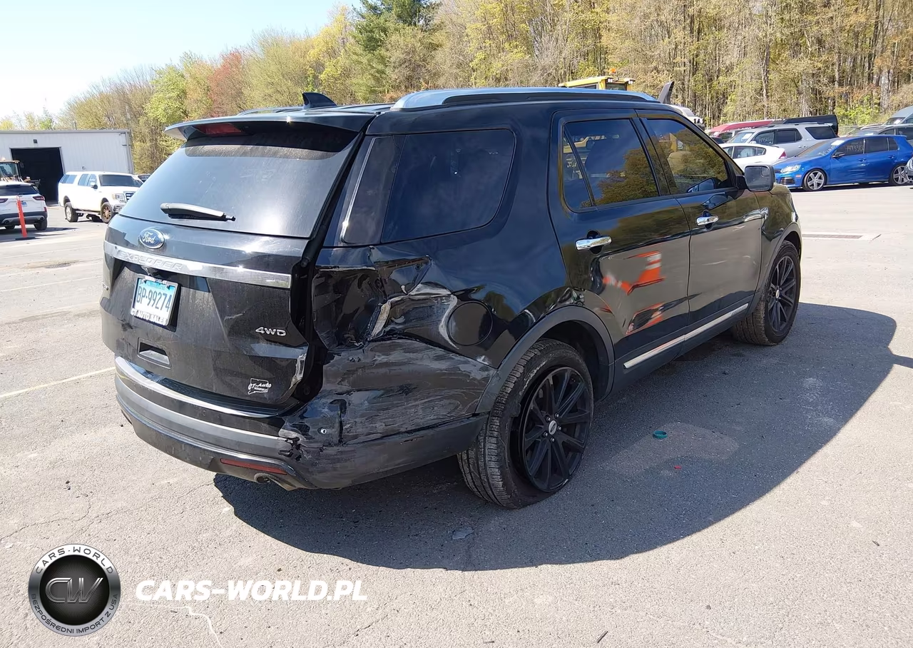 2016 Ford Explorer Limited VIN:1FM5K8F81GGD15463 - 4