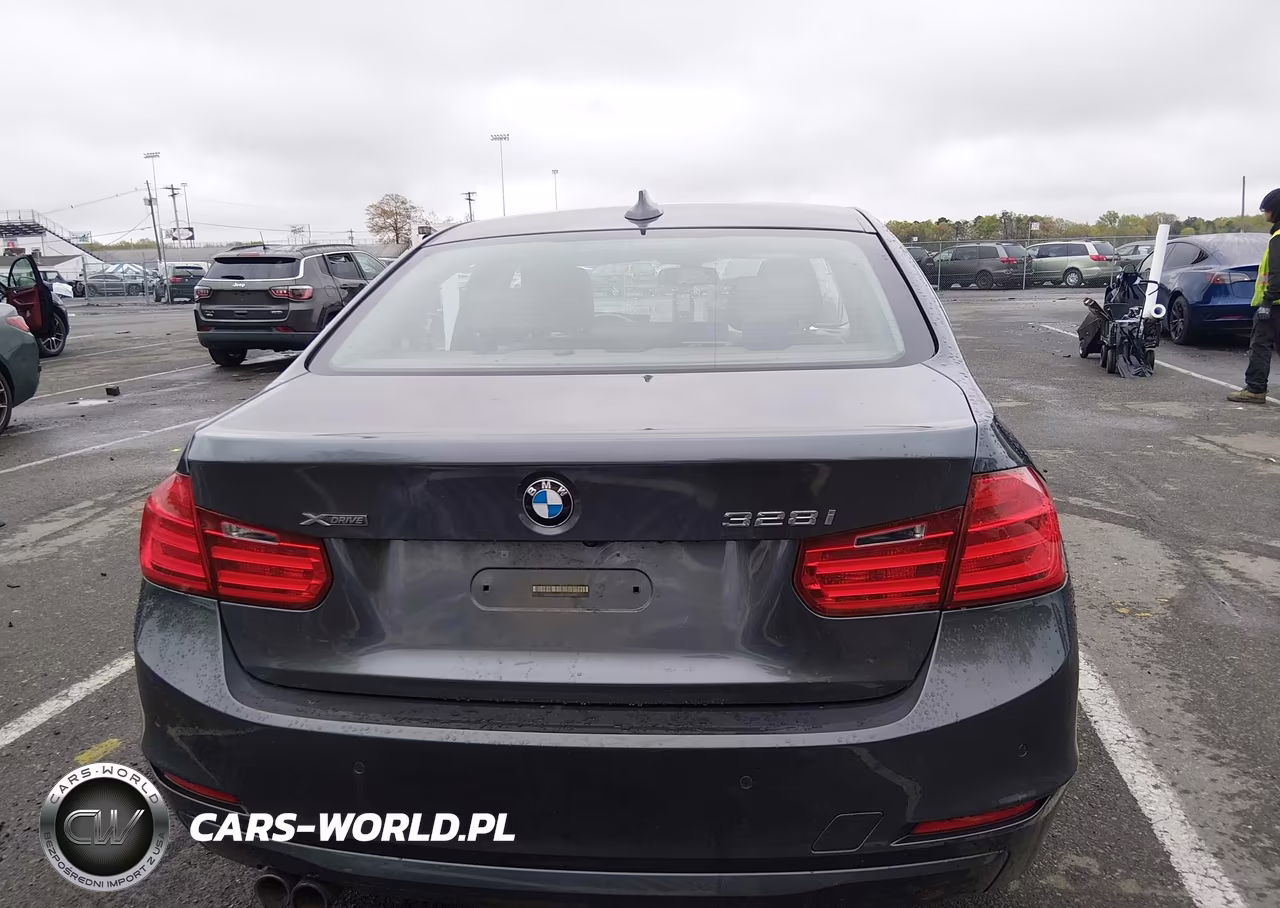 2015 BMW 328I xDrive VIN:WBA3B3G52FNR85470 - 16