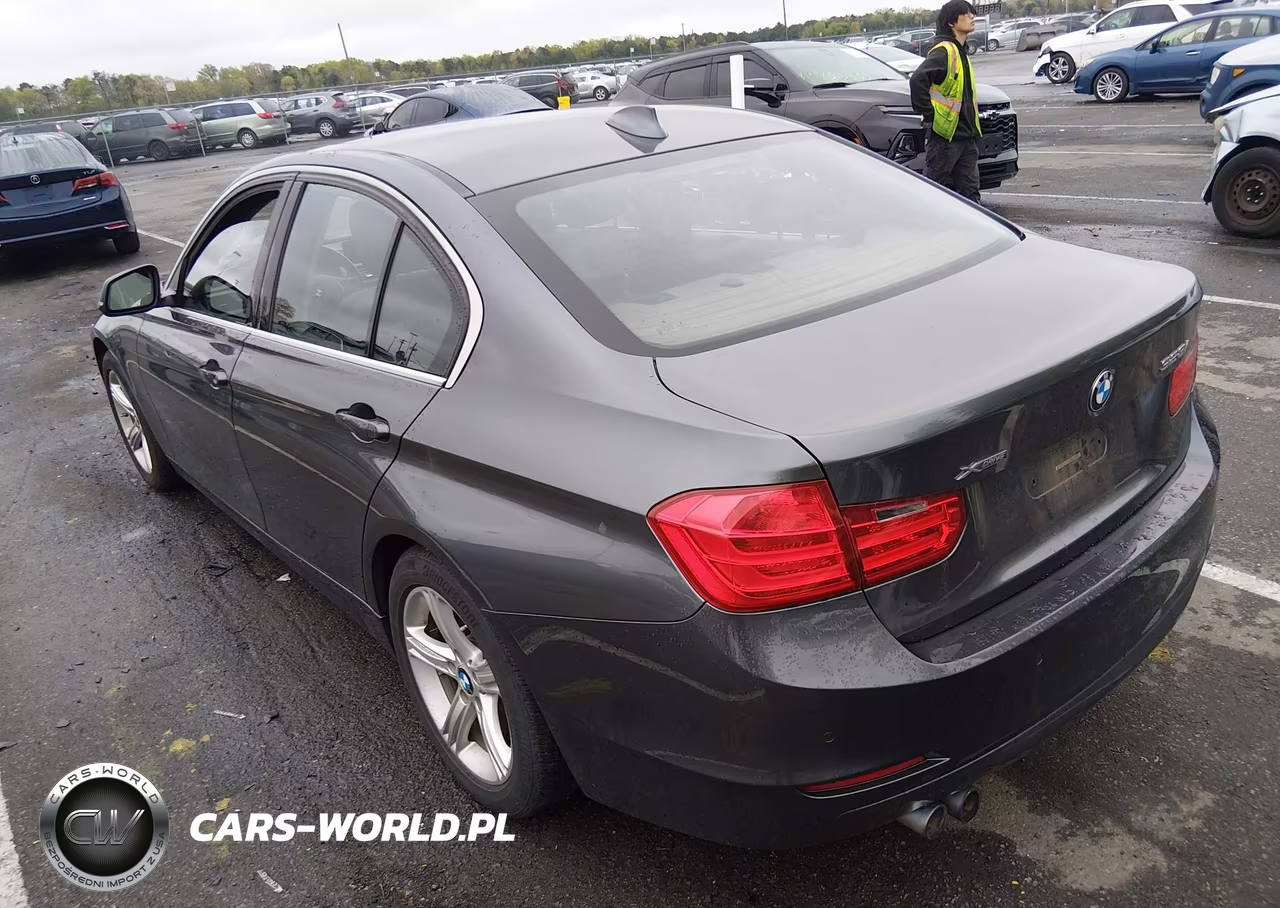 2015 BMW 328I xDrive VIN:WBA3B3G52FNR85470 - 3