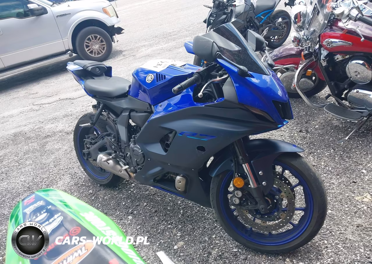 2022 Yamaha Yzfr7