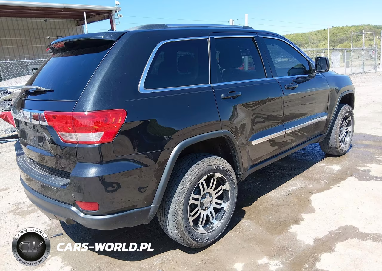 2012 Jeep Grand Cherokee Laredo VIN:1C4RJFAG8CC350286 - 4
