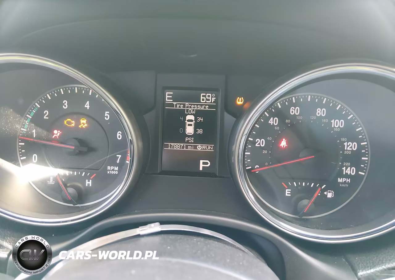 2012 Jeep Grand Cherokee Laredo VIN:1C4RJFAG8CC350286 - 7