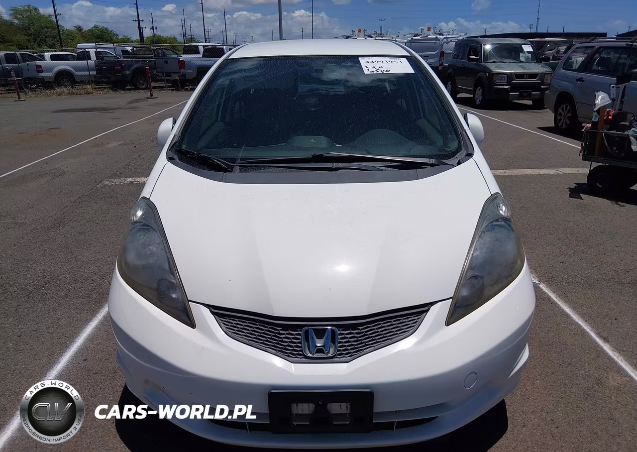 2013 Honda Fit VIN:JHMGE8H37DC050717 - 6
