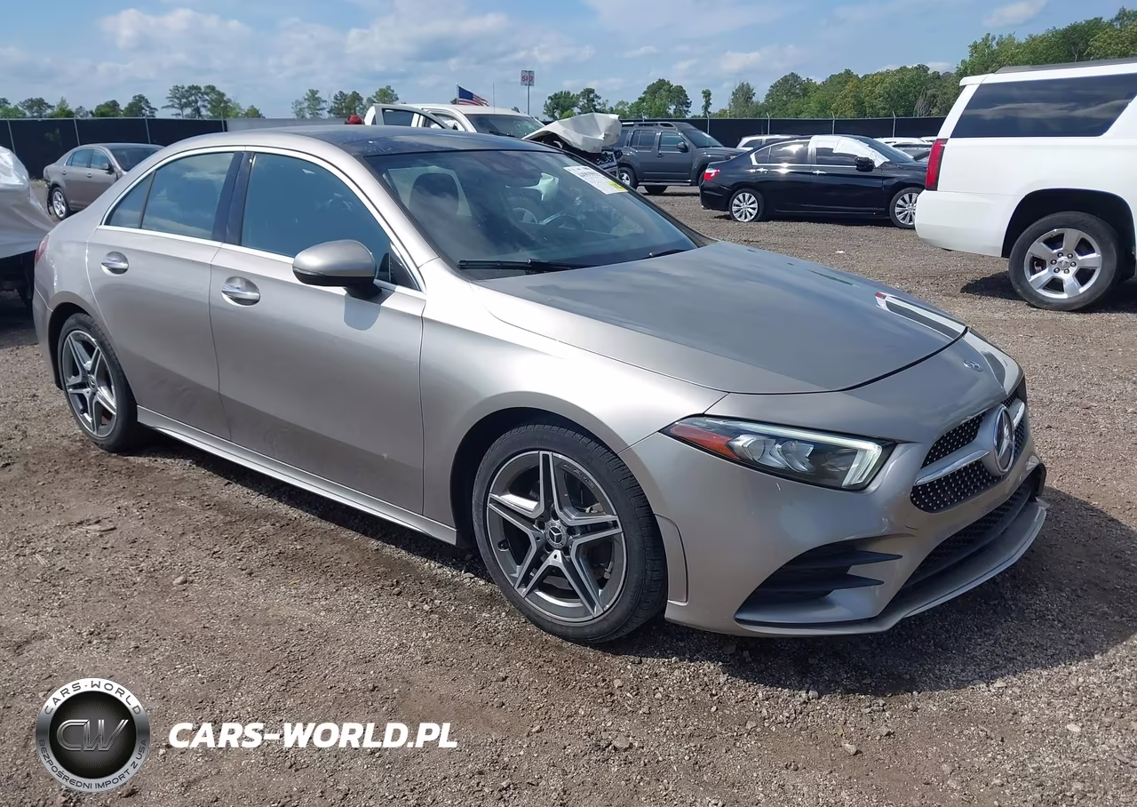 2019 Mercedes-Benz A 220 – zdjęcie 1 z 16