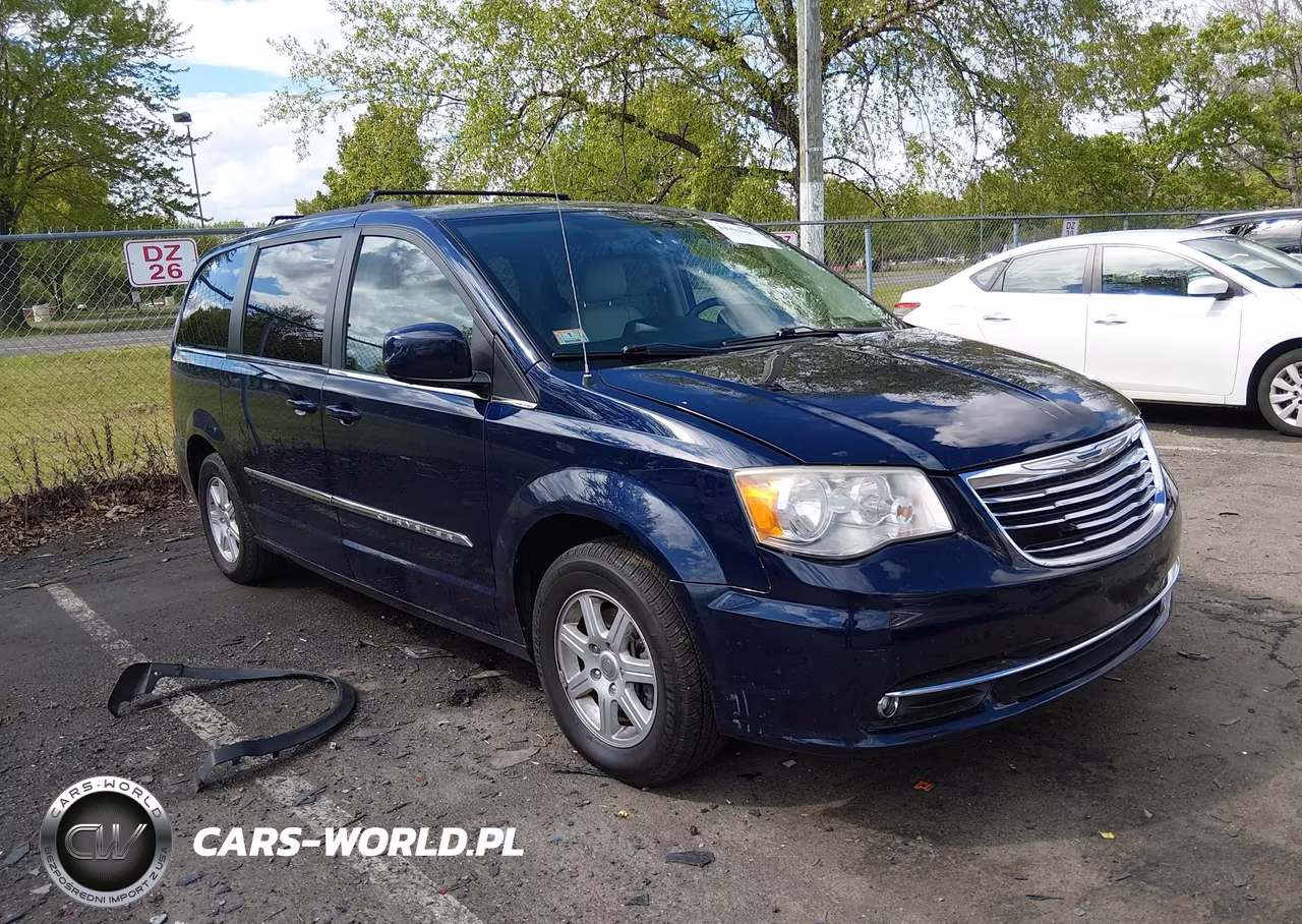 2012 Chrysler Town & Country Touring