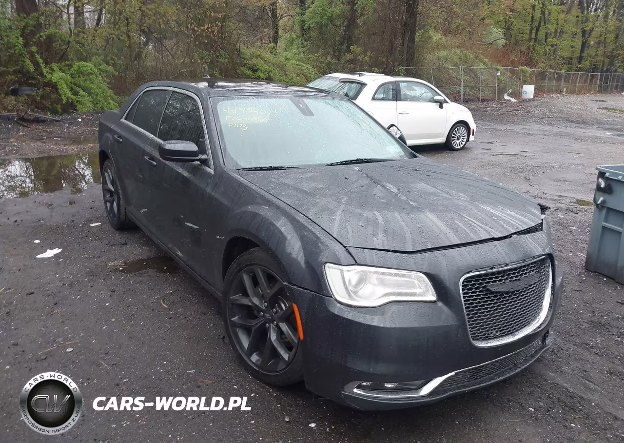 2015 Chrysler 300 Limited
