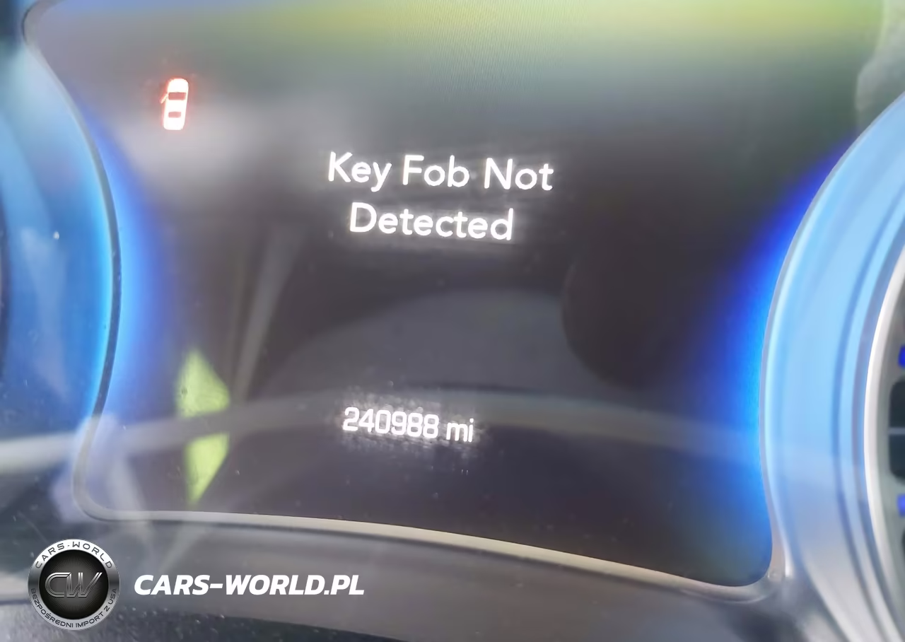 2015 Chrysler 300 Limited VIN:2C3CCAAG4FH881669 - 7