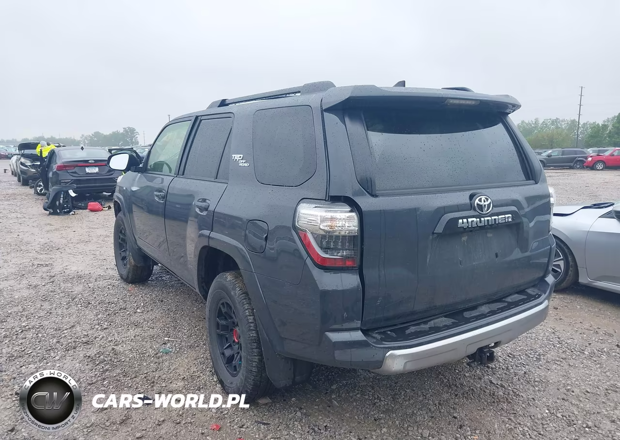 2024 Toyota 4Runner Trd Off Road Premium VIN:JTERU5JR8R6243714 - 3