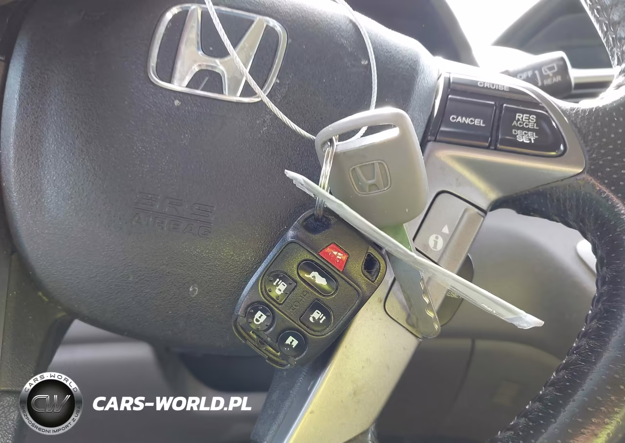 2011 Honda Odyssey Touring-Touring Elite VIN:5FNRL5H91BB049940 - 11