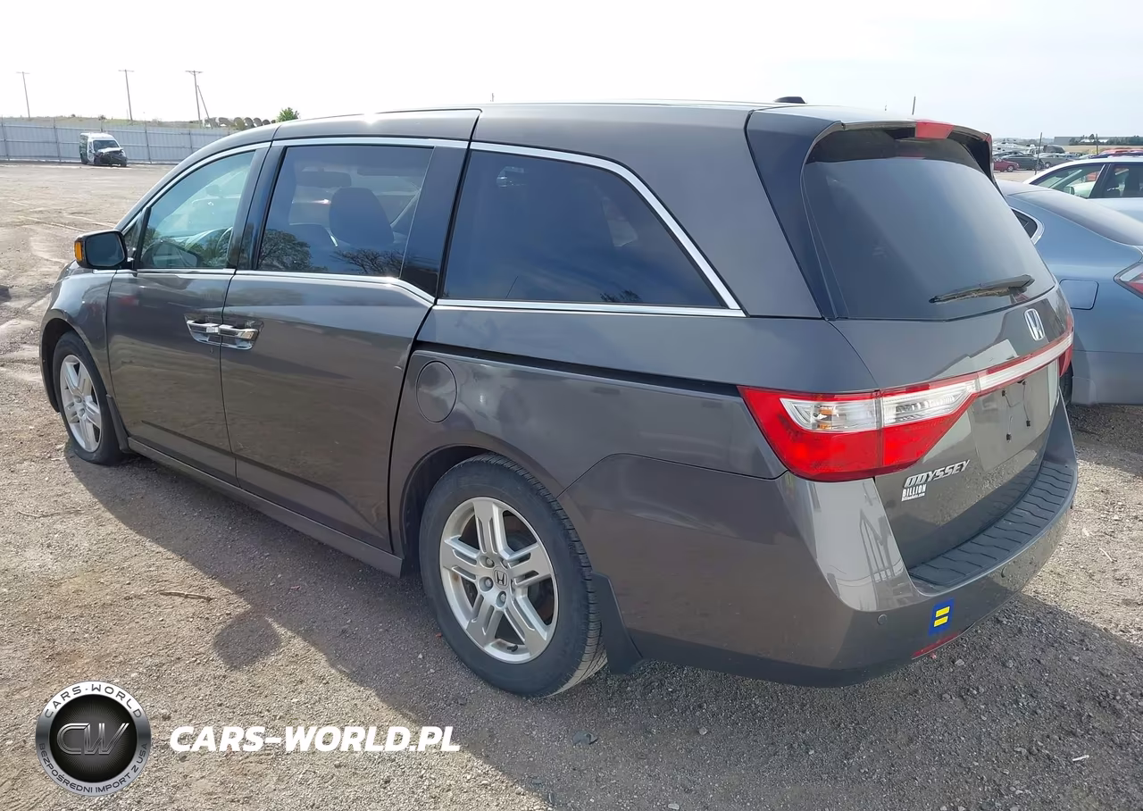 2011 Honda Odyssey Touring-Touring Elite VIN:5FNRL5H91BB049940 - 3