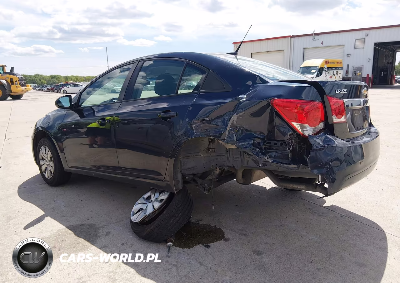 2014 Chevrolet Cruze Ls Auto VIN:1G1PA5SH4E7273090 - 3