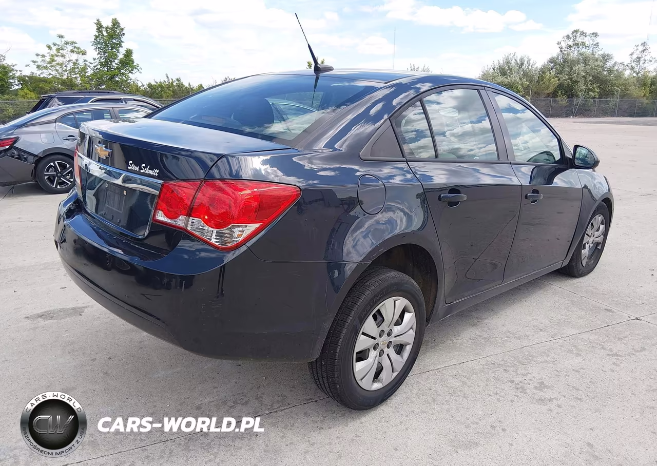 2014 Chevrolet Cruze Ls Auto VIN:1G1PA5SH4E7273090 - 4