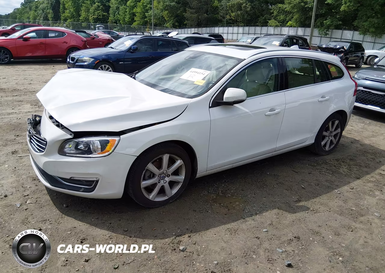 2016 Volvo V60 T5 Drive-E Premier VIN:YV140MEKXG1293052 - 2
