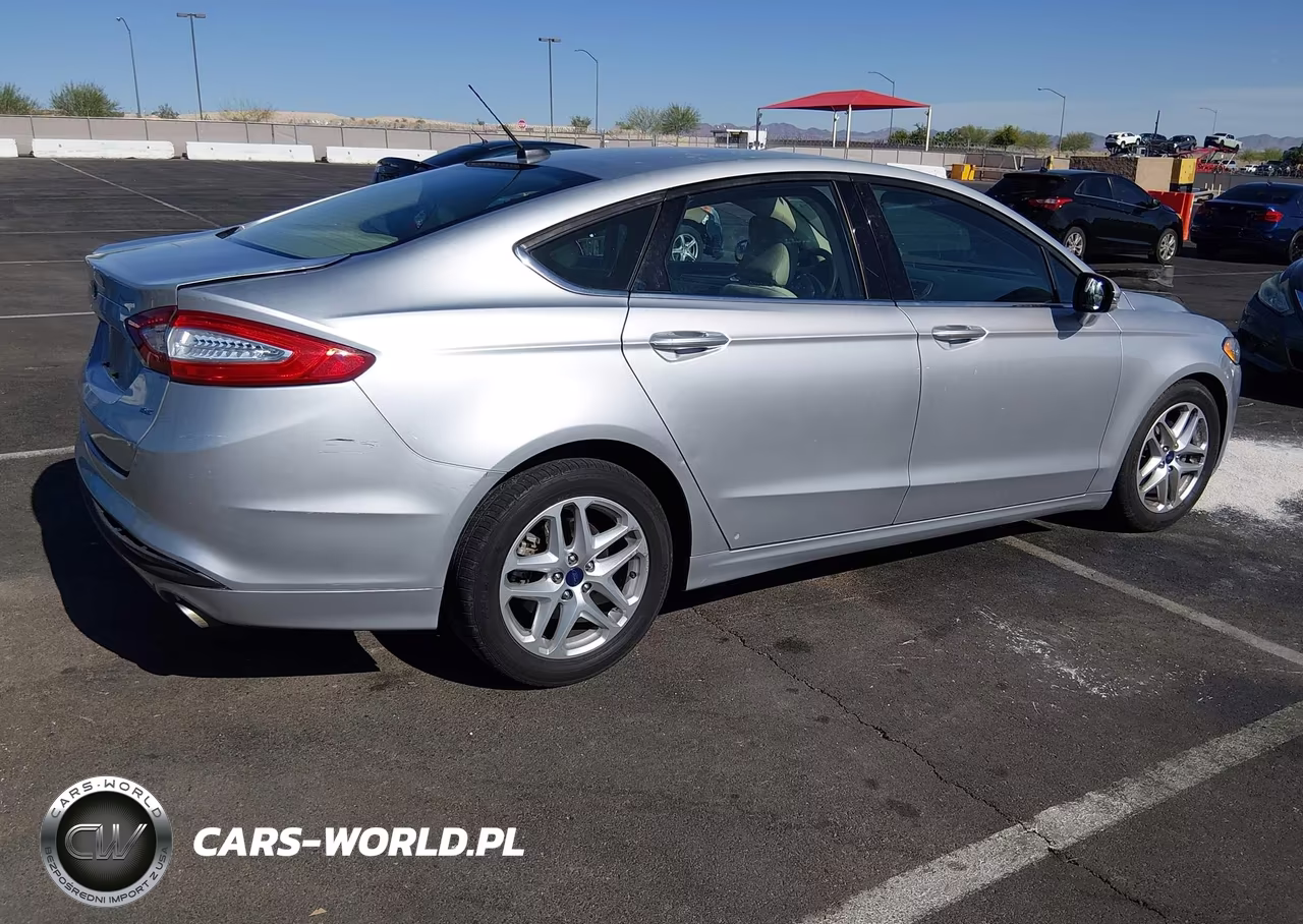 2015 Ford Fusion Se VIN:3FA6P0H7XFR248519 - 4