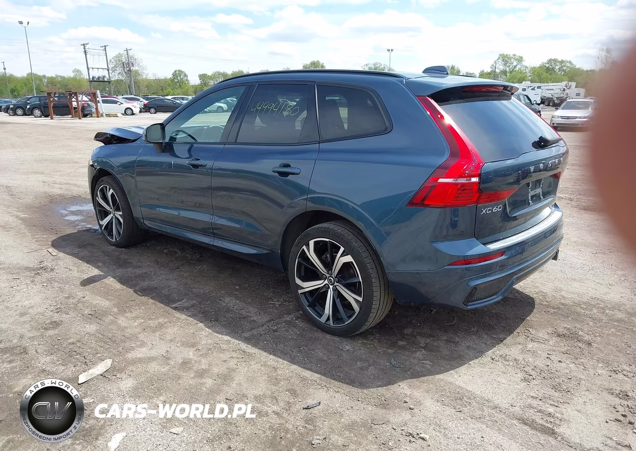 2024 Volvo Xc60 B5 Ultimate Dark Theme VIN:YV4L12RM0R1714114 - 3