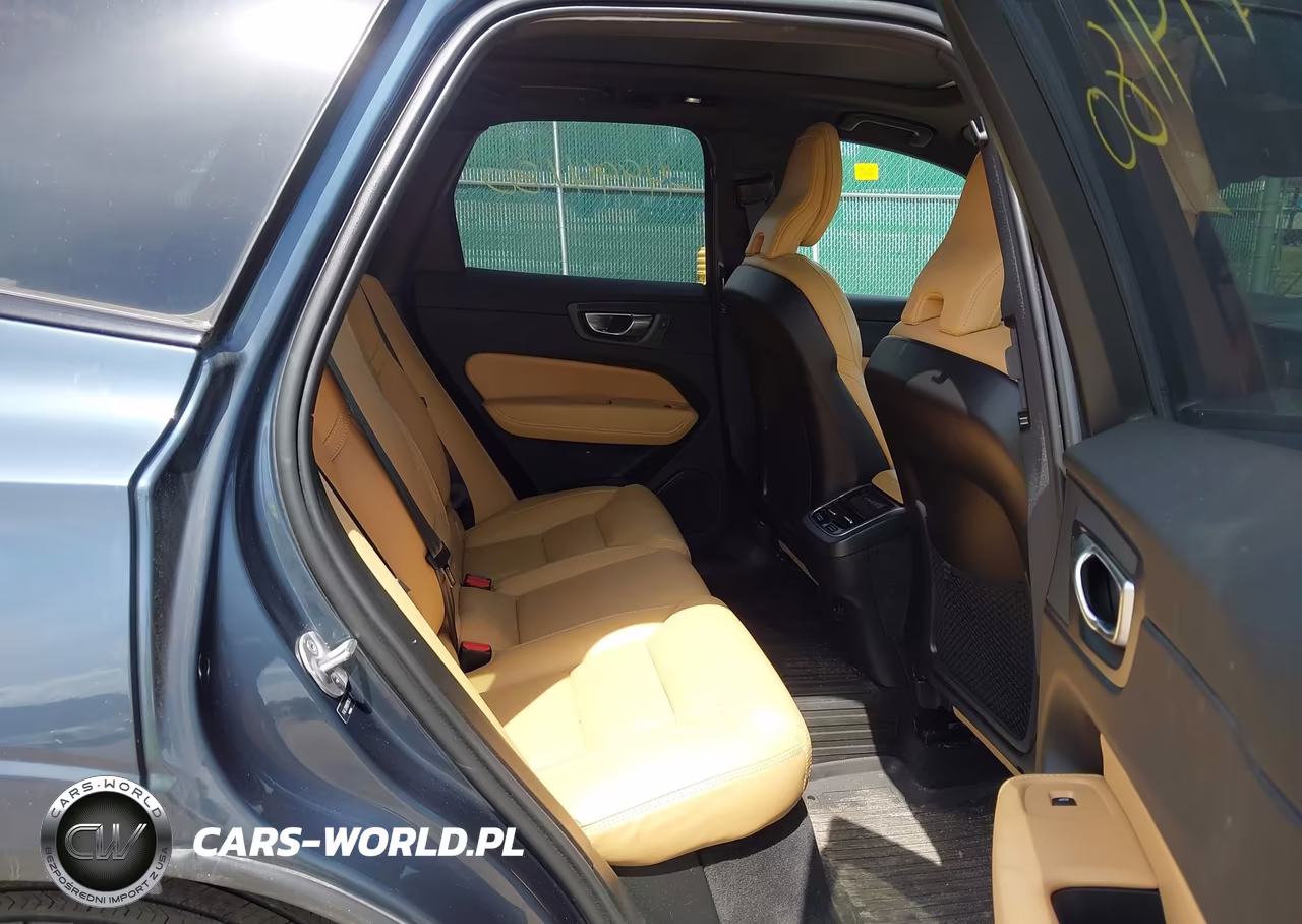 2024 Volvo Xc60 B5 Ultimate Dark Theme VIN:YV4L12RM0R1714114 - 8