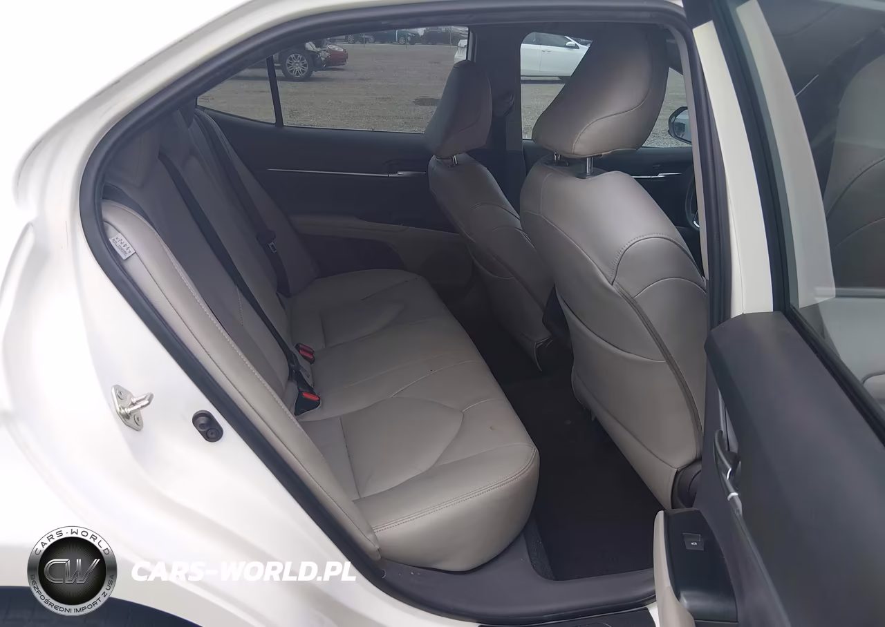 2019 Toyota Camry Le VIN:4T1B11HK2KU856280 - 8