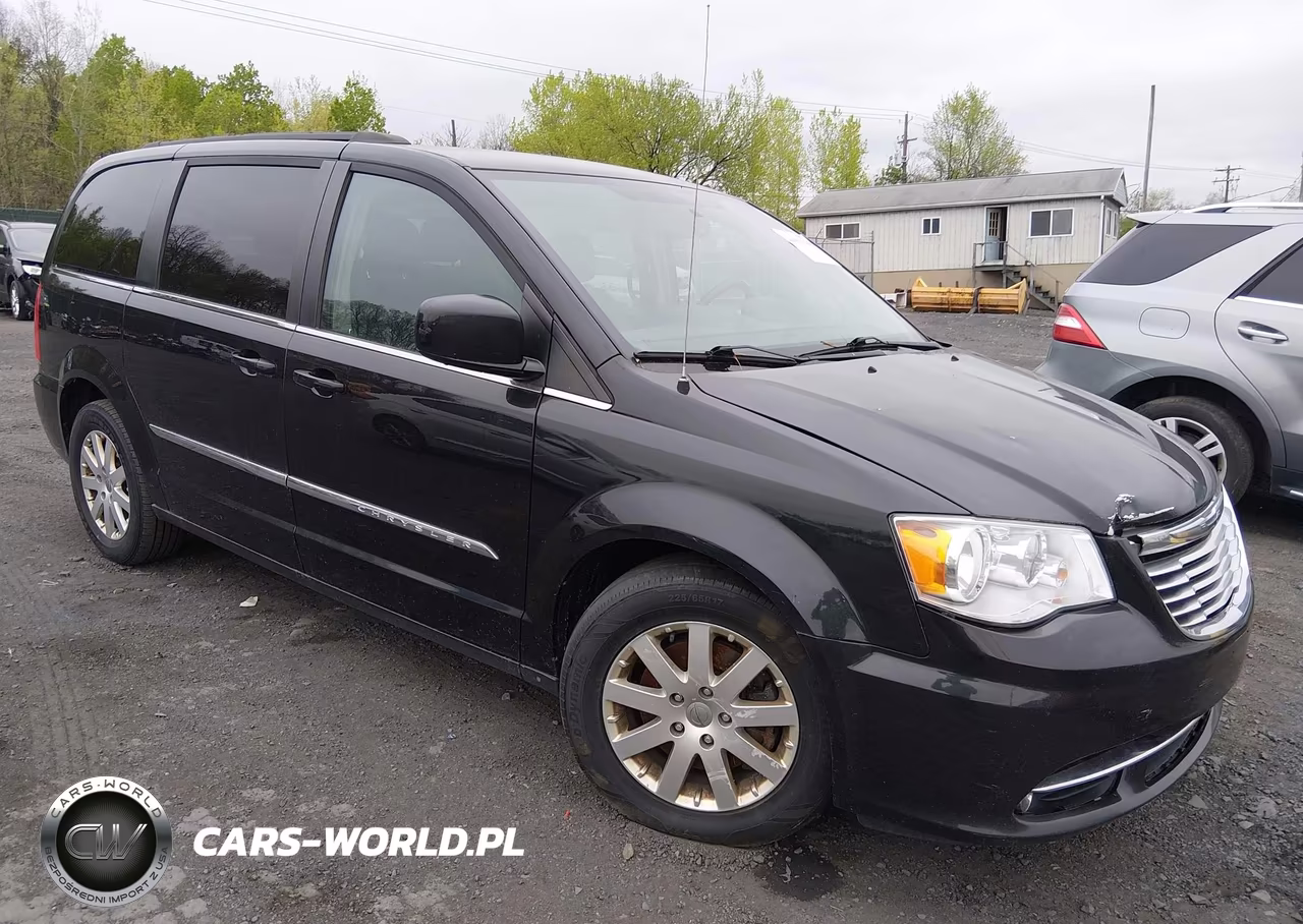 2016 Chrysler Town & Country Touring