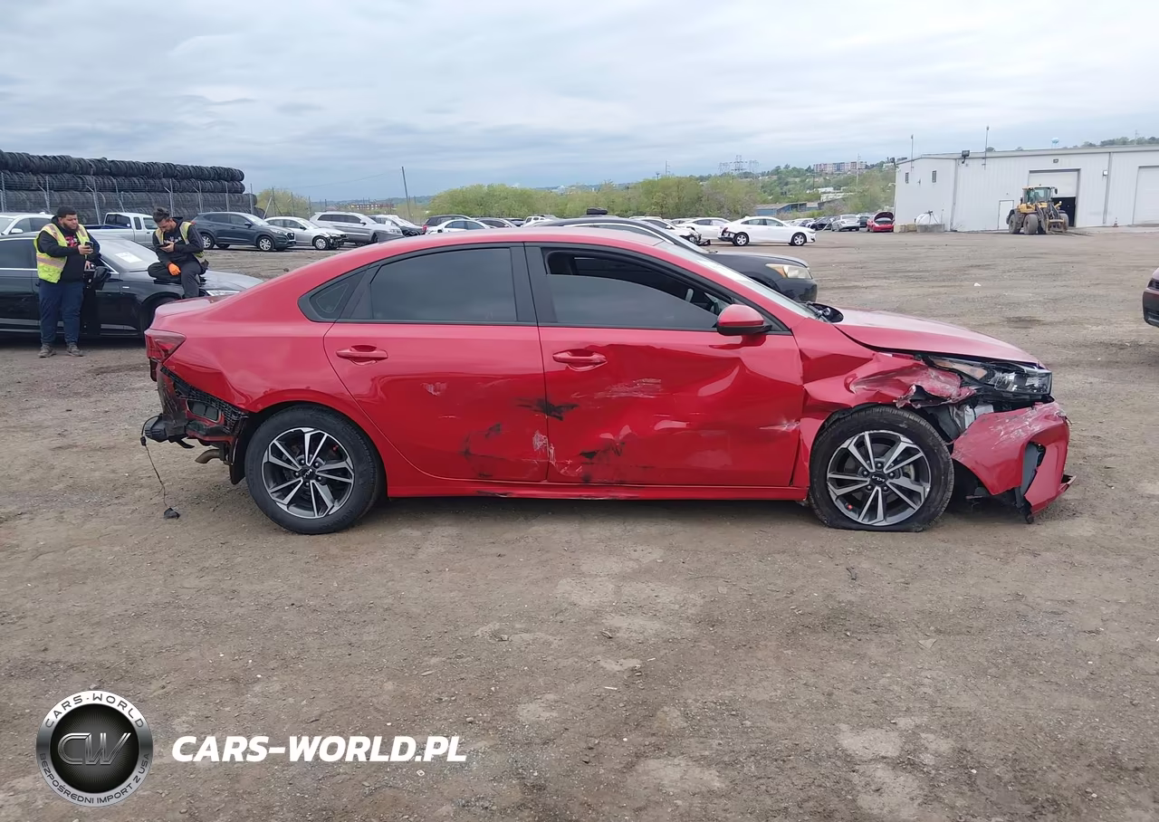 2023 Kia Forte Lxs VIN:3KPF24AD1PE624727 - 13