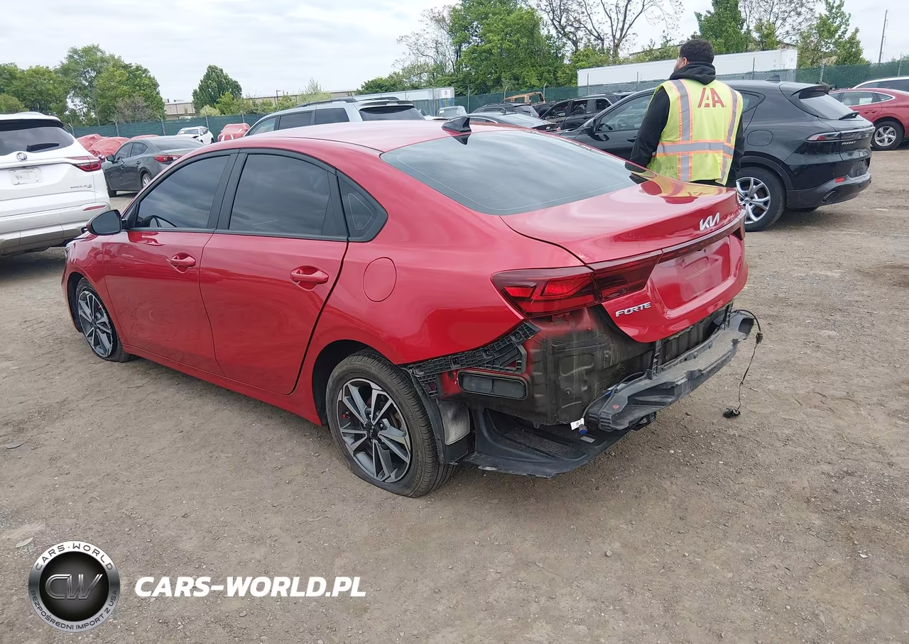 2023 Kia Forte Lxs VIN:3KPF24AD1PE624727 - 3