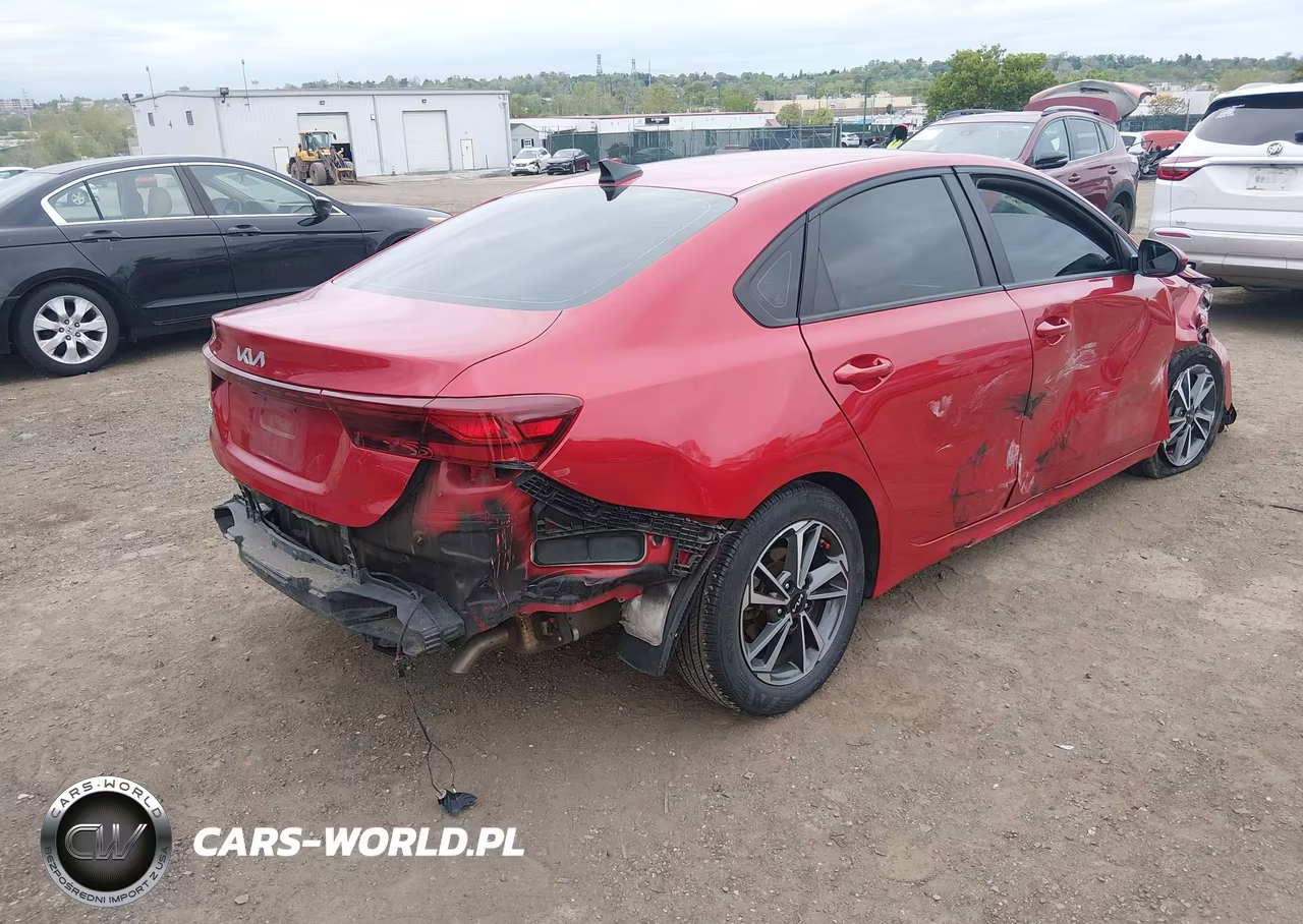 2023 Kia Forte Lxs VIN:3KPF24AD1PE624727 - 4