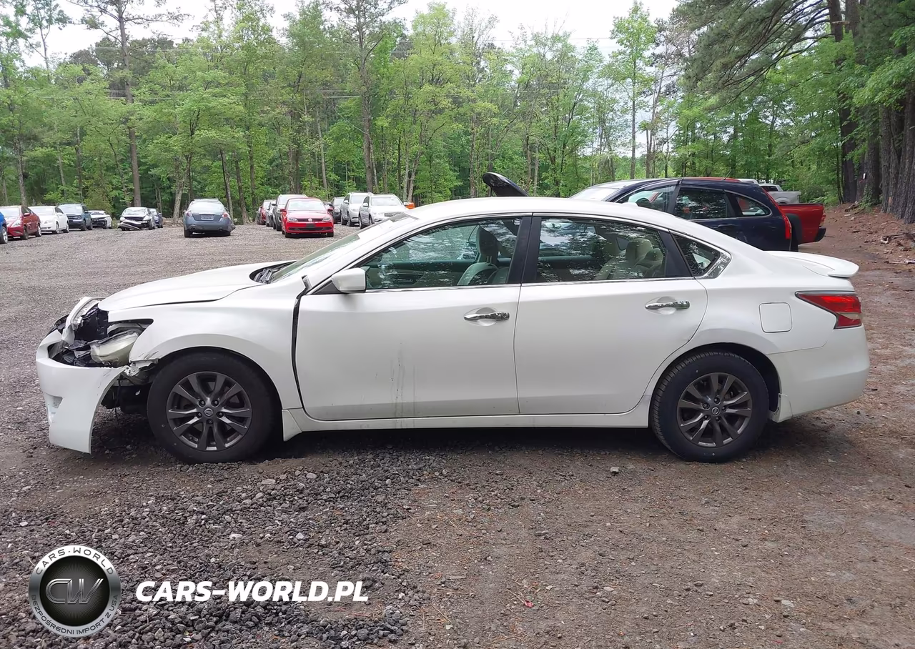 2015 Nissan Altima 2.5 S VIN:1N4AL3AP1FC493614 - 14
