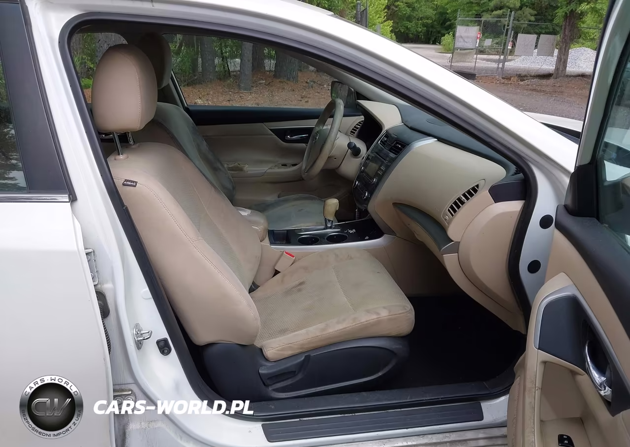 2015 Nissan Altima 2.5 S VIN:1N4AL3AP1FC493614 - 5