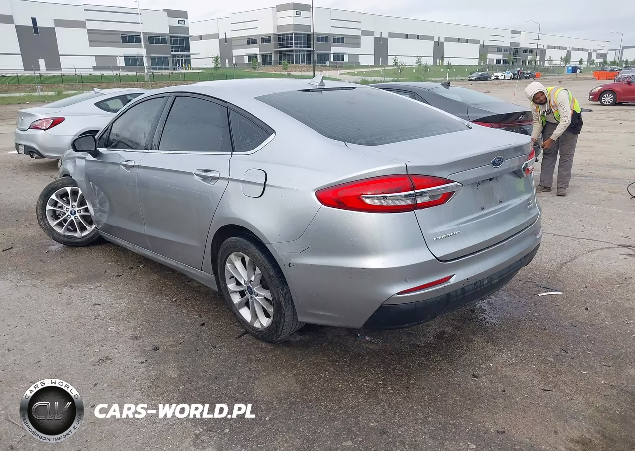 2020 Ford Fusion Se VIN:3FA6P0HD0LR125703 - 3