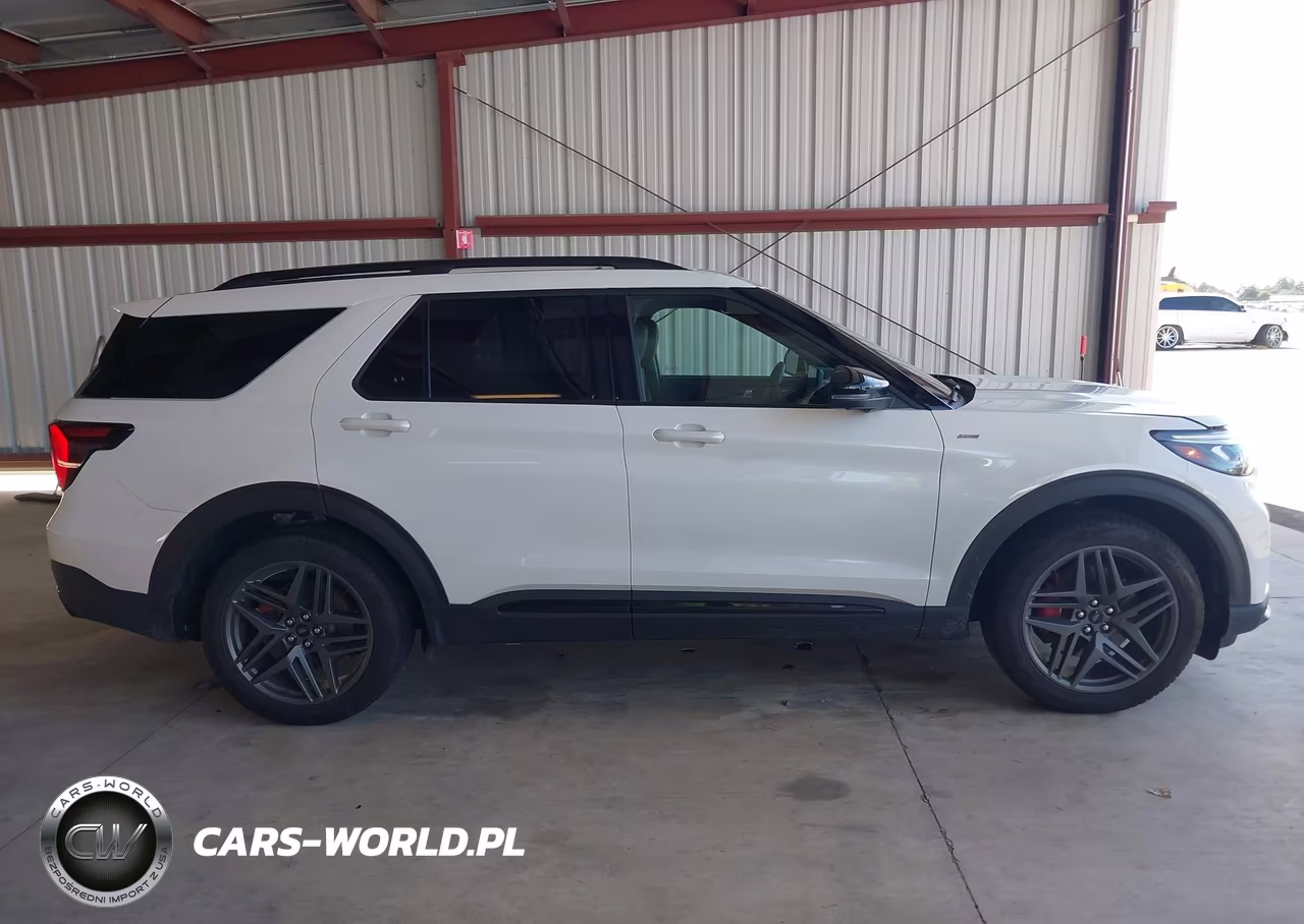 2025 Ford Explorer St-Line VIN:1FMUK7KH7SGD01829 - 13