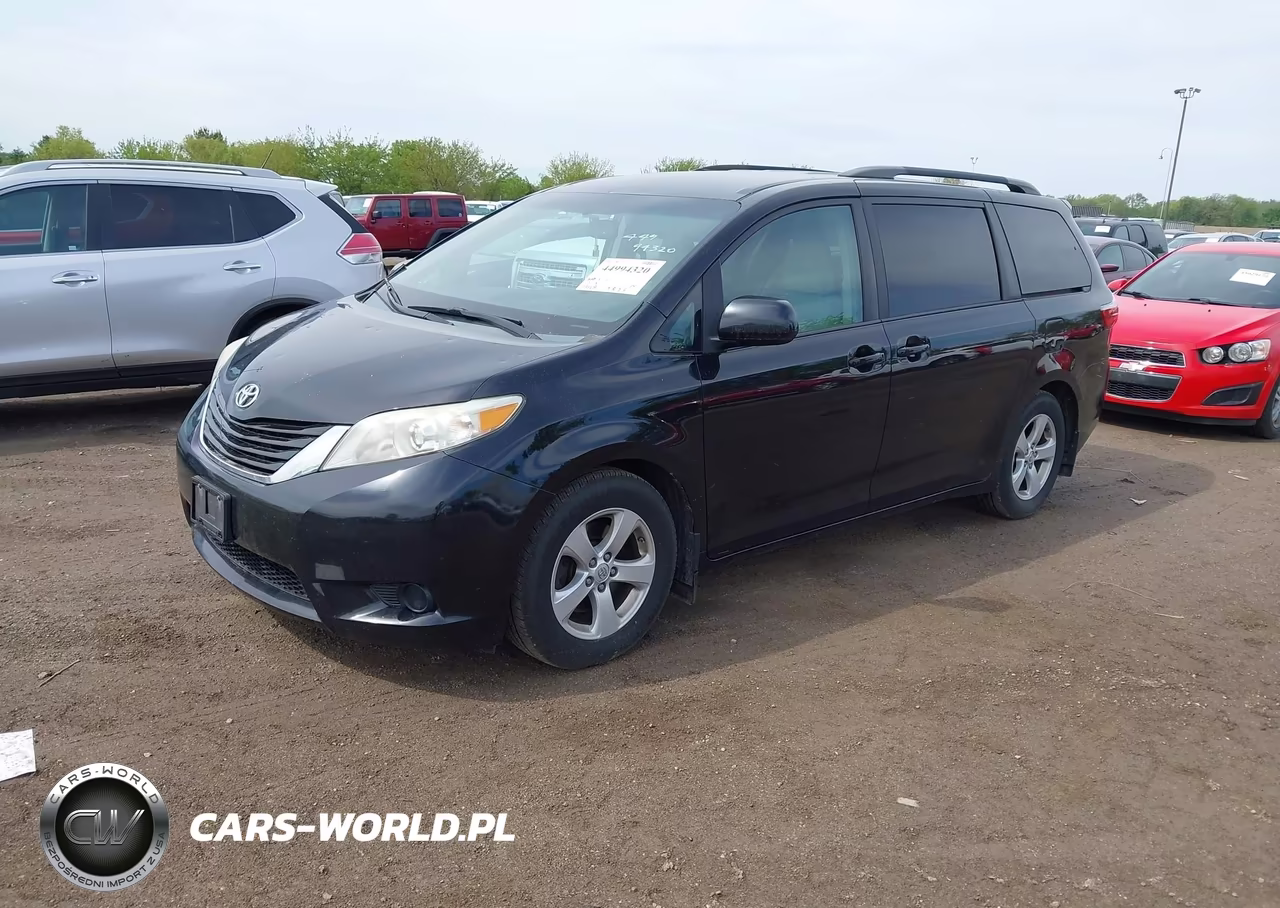 2015 Toyota Sienna Le 8 Passenger VIN:5TDKK3DC9FS581030 - 2