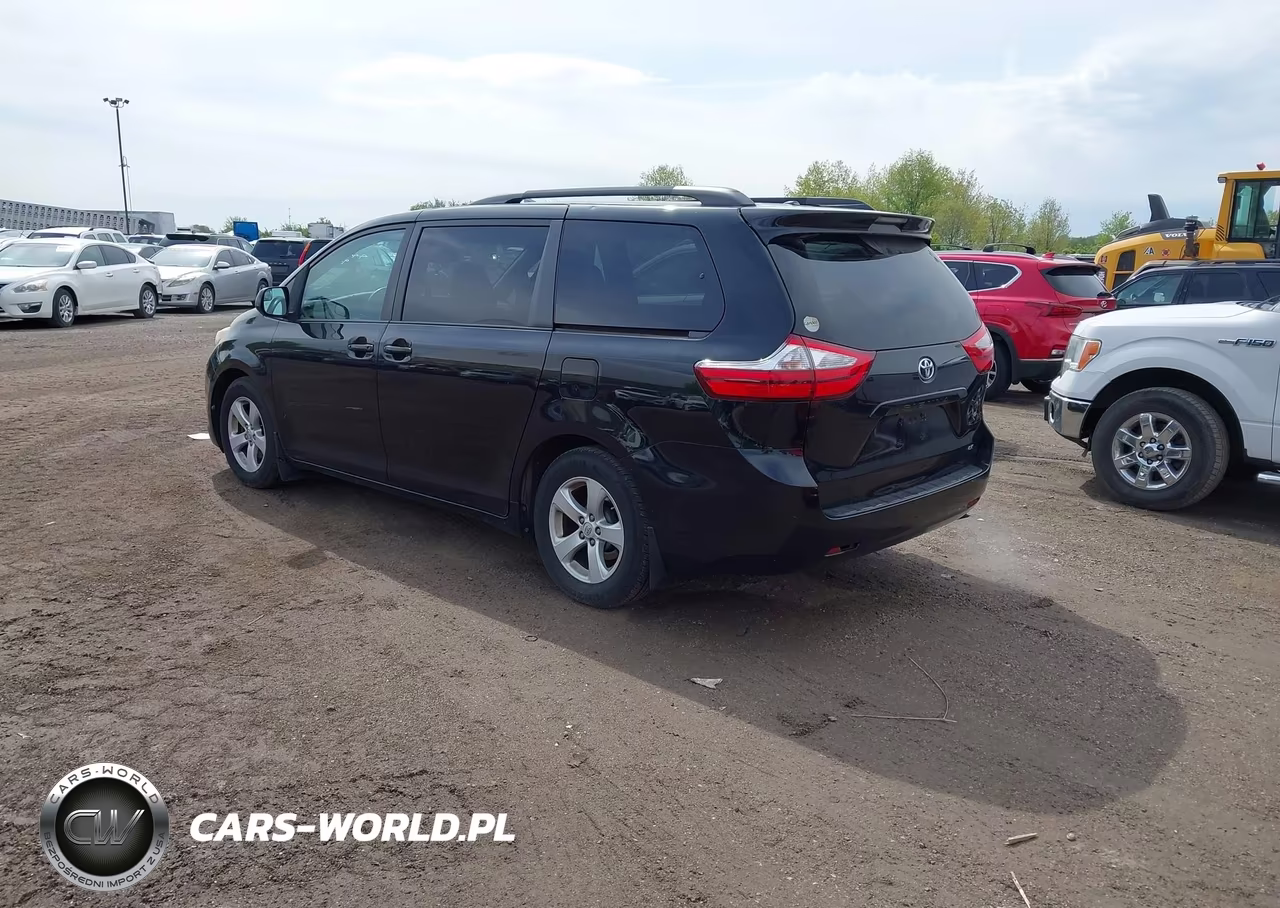 2015 Toyota Sienna Le 8 Passenger VIN:5TDKK3DC9FS581030 - 3
