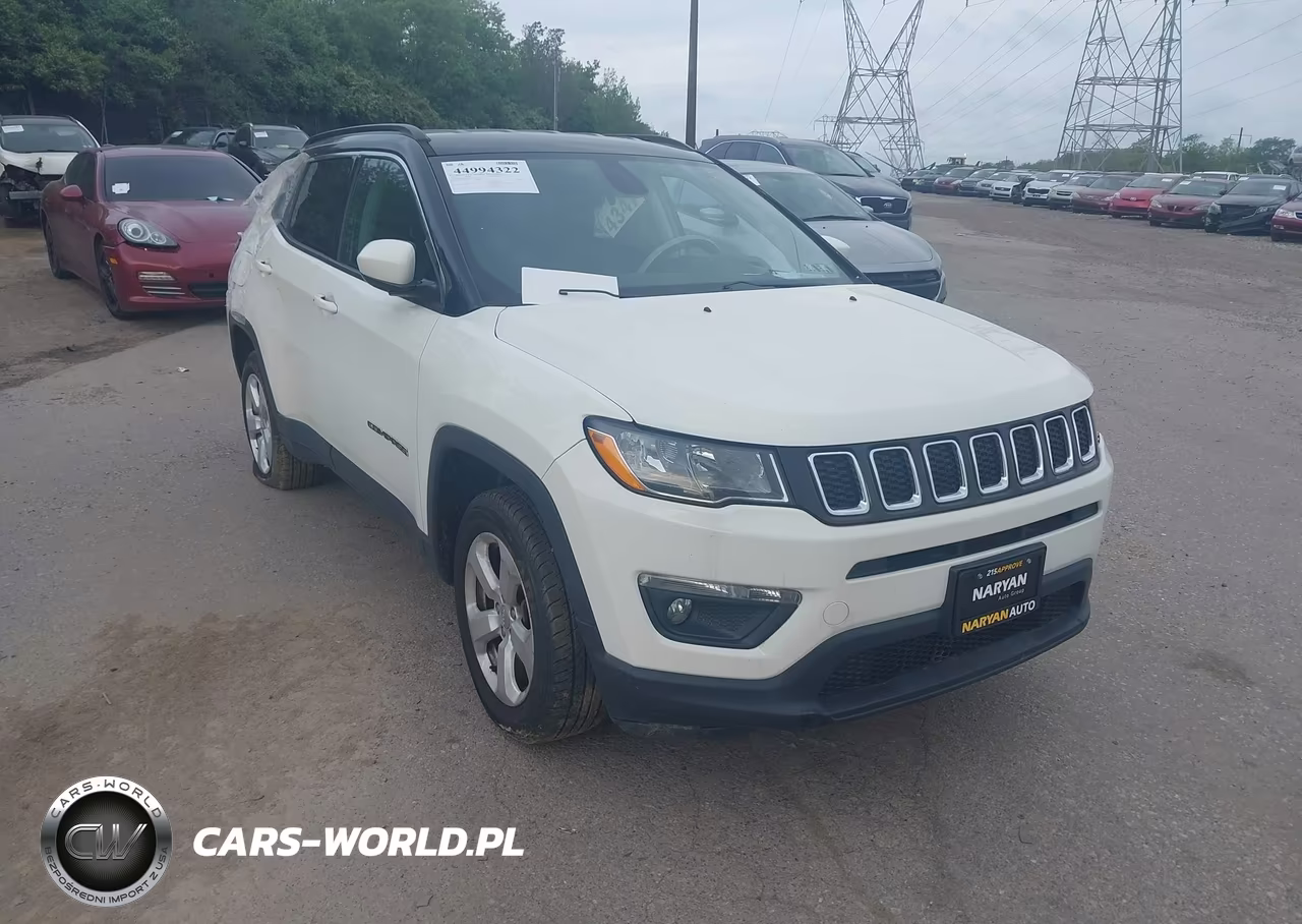2018 Jeep Compass Latitude 4X4 – zdjęcie 1 z 16