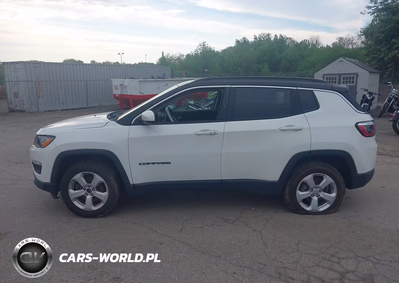 2018 Jeep Compass Latitude 4X4 VIN:3C4NJDBB6JT270704 - 14