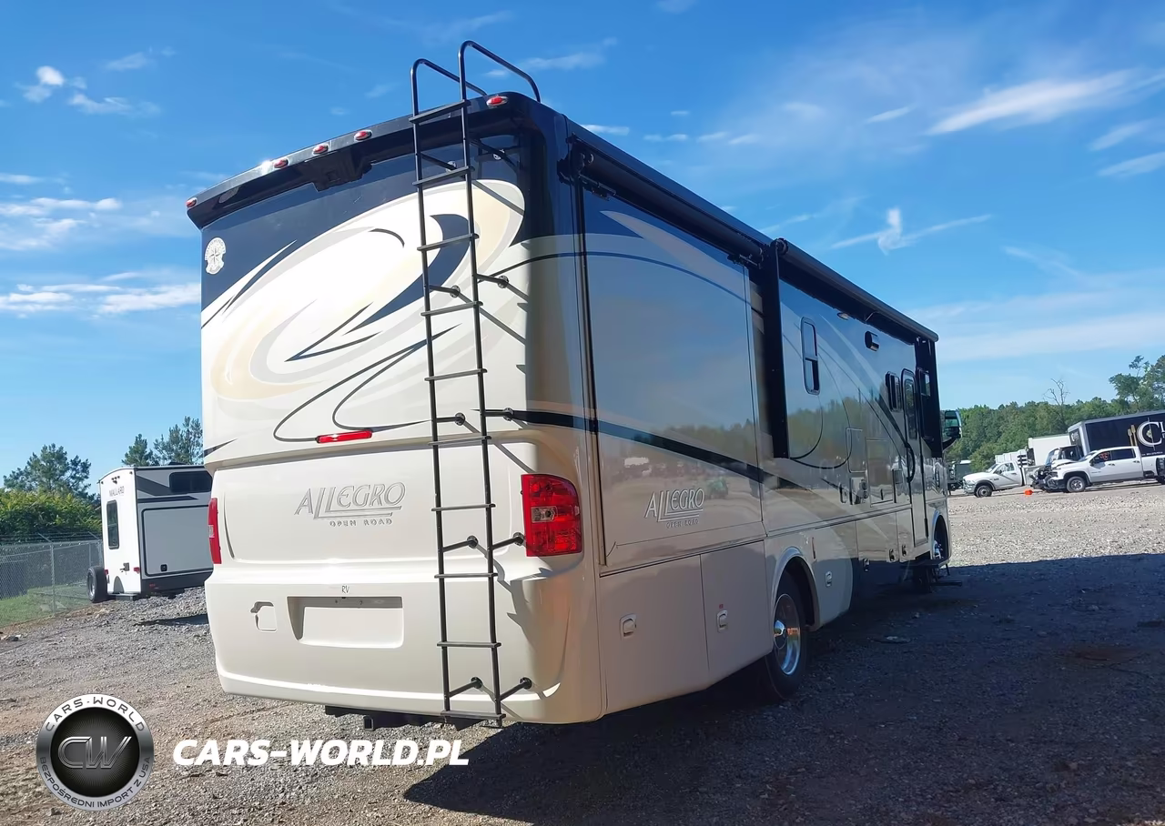 2015 Ford F53 VIN:1F66F5DYXF0A01707 - 4