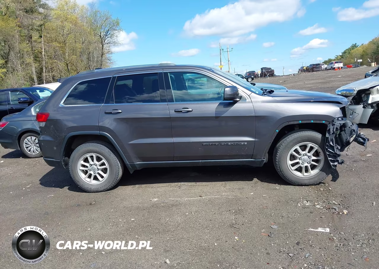 2020 Jeep Grand Cherokee Laredo E 4X4 VIN:1C4RJFAG7LC386146 - 13
