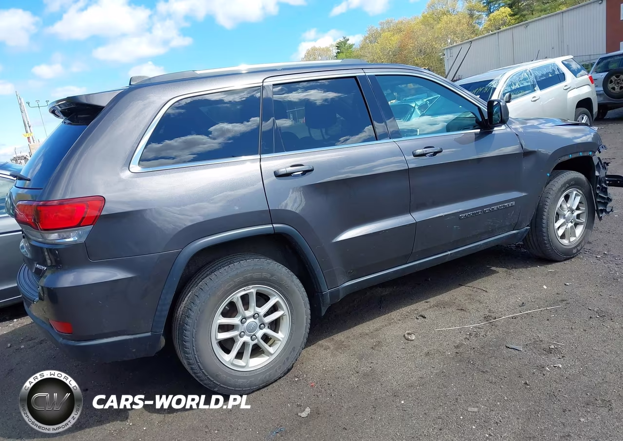 2020 Jeep Grand Cherokee Laredo E 4X4 VIN:1C4RJFAG7LC386146 - 4